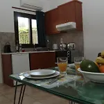 Elena's Summer House Apartman *