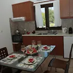 Elena's Summer House Apartman