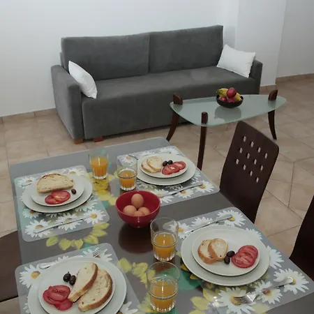 Elena's Summer House Apartament