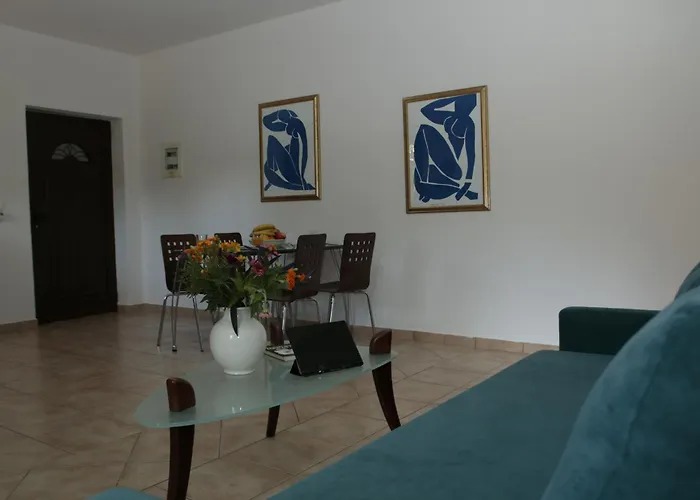 Elena's Summer House Апартаменты Marantochori