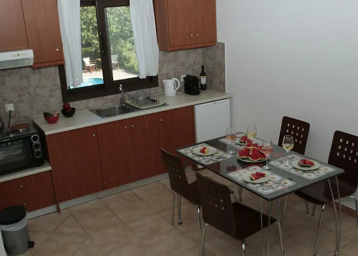 Elena's Summer House